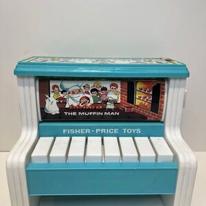 Vintage Fisher-Price Change-A-Tune Piano 2010 - Plays 3 Tunes TESTED WORKING!!
